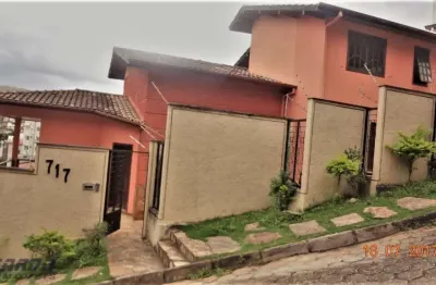 Casa à venda com 3 quartos no bairro santo antônio - itabira-mg