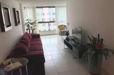 Ótimo apartamento na praia do morro em guarapari-es, são 3 quartos próximo ao mar.
