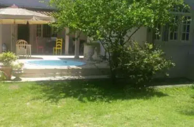 Casa triplex com kitnet á venda no centro de itaipava em itapemirim-es