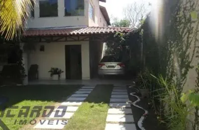 Casa duplex à venda em guarapari, na praia do morro.