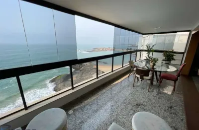 Cobertura duplex à venda de frente para o mar, no centro de guarapari.