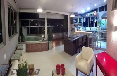 Cobertura duplex à venda no centro de guarapari com espaço gourmet privativo