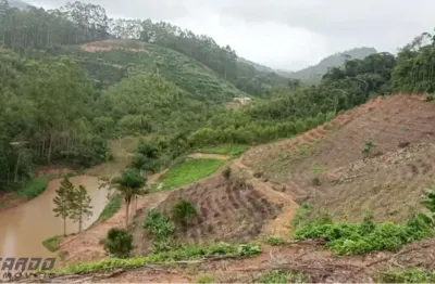 Vendo terreno com 2,47 alqueires (12 hectares) nas montanhas capixabas, conceição do castelo, próximo à pedra azul
