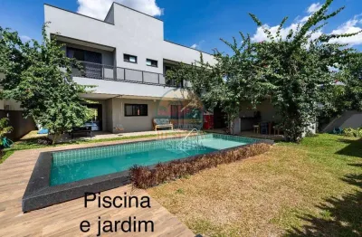 Casa a venda com uma bela vista no condomínio reserva da serra