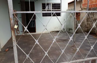 Casa com 2 quartos à venda na Rua Giacomo Ostam, Jardim Rosa Garcia, Tatuí