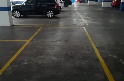 Garagem à venda na Rua Marechal Deodoro, Centro, Curitiba