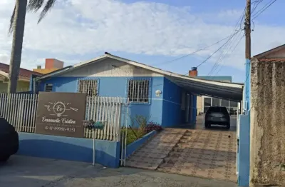 Casa com 4 quartos à venda na Rua Rubyn Hein, 91, Uberaba, Curitiba