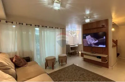 Aluguel – Casa de Alto Padrão na Barra da Tijuca (Posto 5/6) – Frente Mar