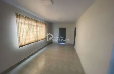Casa com 3 quartos para alugar na vila nossa senhora aparecida, lençóis paulista , 162 m2 por r$ 3.000
