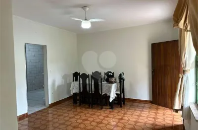 Casa de 3 quartos, 180m² no bairro parque residencial rondon, em lençóis paulista