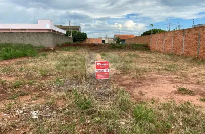 Lote/terreno de 296m² no bairro jardim santa lúcia, em lençóis paulista