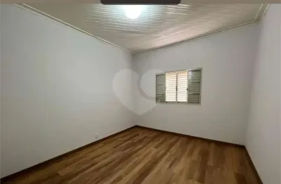Casa de 3 quartos, 157m² no bairro vila antonieta i, em lençóis paulista