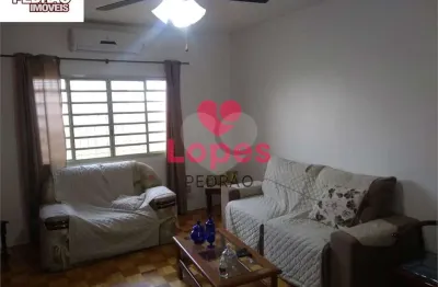 Casa de 2 quartos, 259m² no bairro centro, em lençóis paulista