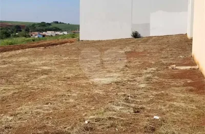 Terreno à venda no Centro, Macatuba 