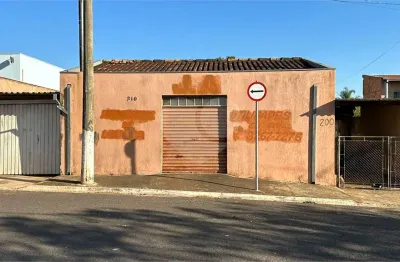 Casa com 2 quartos à venda no Centro, Borebi 