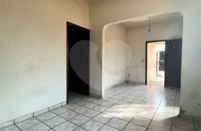 Casa de 3 quartos, 163m² no bairro centro, em lençóis paulista