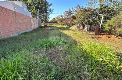 Terreno à venda no Centro, Borebi 