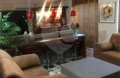 Apartamento à venda no Centro, Bauru 