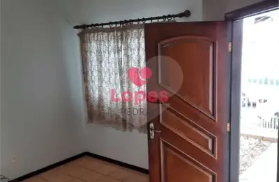 Casa de 3 quartos, 147m² no bairro jardim ubirama, em lençóis paulista