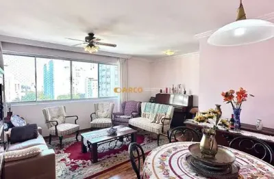 Apartamento reformado - 107m² - andar alto - vista livre - ótima localização