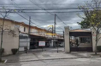 'linda casa em condomínio fechado - 3 quartos, 2 banheiros e 2 vagas'