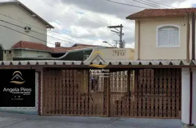 Sobrado, 3 dormitórios, 1 dormitório c/ ampla varanda,  área churrasqueira