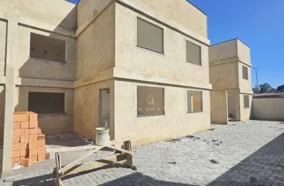 Sobrado com 2 dormitórios à venda em condomínio fechado no sítio cercado  62m² - por r$ 390.000,00. enquadra-se no programa minha casa minha vida