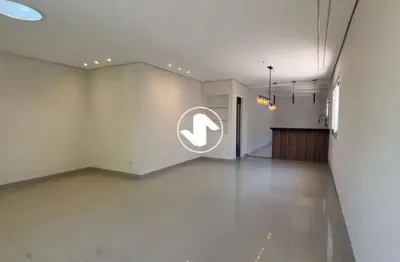 Casa de rua à venda, 216m²,  3 quartos (1suíte), 4 vagas, boa esperança, cuiabá/mt