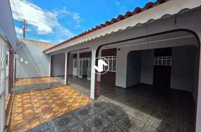 Casa de Rua à venda, 3 quartos (1 suíte), 144m², 2 vagas, CPA IV, Cuiabá/MT