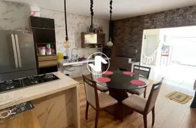 Casa em Condomínio à Venda no Residencial Tuiuiu, 90m²,  2 quartos (1 suite), 2 vagas, Residencial Altos do Parque II, Cuiabá/MT