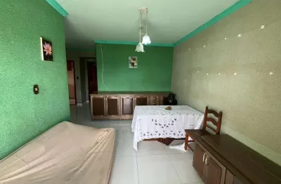 Apartamento  a venda no  Edifício Vitoria Régia, com 92 m2 com 3 quartos (sendo 1 suíte) 1 vaga de garagem no bairro Poção -Cuiabá