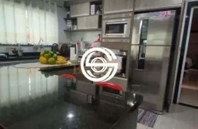 Sobrado  vila nhocune 3 dormitórios  1 suíte, 2 vagas, 264 m²