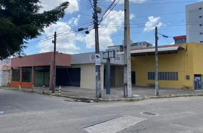 Aluga ponto comercial de esquina com excelente localização