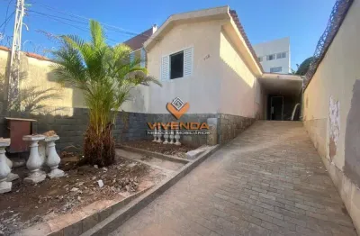 Aluga casa c/2 dormitorios, varanda, quintal, canil, franca