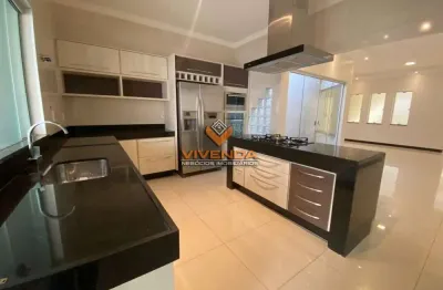 Casa 3 dormitorios, 2 banheiros, 2 vagas no jd piratininga i