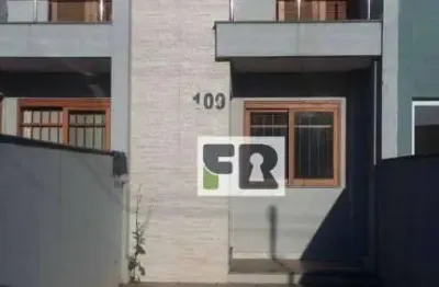 Casa 2 dormitórios, sendo os dois suítes, 2 vagas de garagem , 85m² privativos, rubem berta, porto alegre - rs
