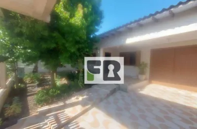 Excelente casa 2 dormitórios com vaga de garagem, bairro maria regina em alvorada rs, 140m² privativos.