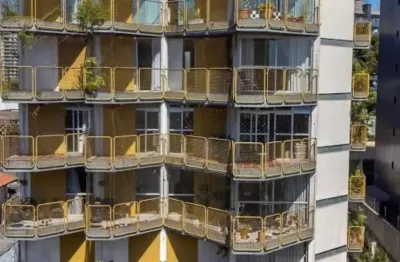 (1) excelente oportunidade apartamento amplo com três sacadas e elevador
