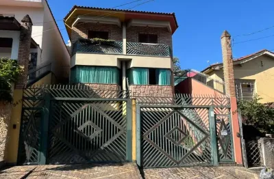Sobrado para venda em chácara inglesa com 4 quartos, sendo 2 suítes, 196m²