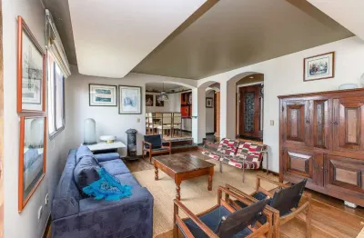 Apartamento tipo para venda em moema com 3 quartos, sendo 1 suíte, 210m²
