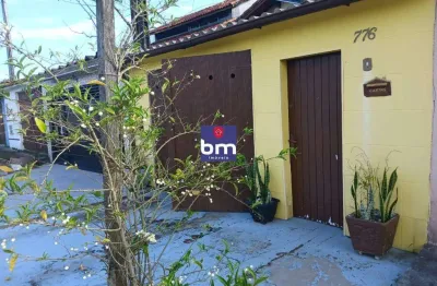 Casa à venda em mongaguá, agenor de campos, com 1 quarto, com 42 m²