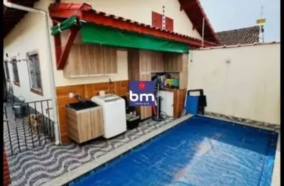 Casa à venda em mongaguá, agenor de campos, com 2 quartos, com 60 m²