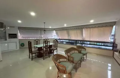 Apartamento com 3 quartos e varandão para alugar no recreio dos bandeirantes