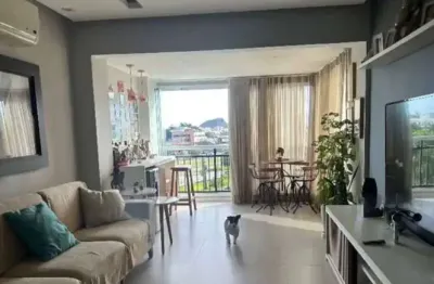 Apartamento com 4 quartos reformado à venda no condomínio jardins do recreio