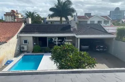 Casa com 3 quartos à venda na Zola Amaro, Três Vendas, Pelotas