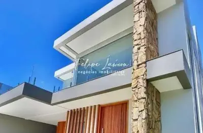Casa alto padrão construtivo com 3 suítes no condomínio veredas