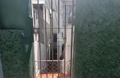 Casa com 1 quarto para alugar na Vila Nivi, São Paulo 