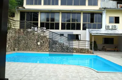 Casa em condomínio fechado com 4 quartos à venda no Anil, Rio de Janeiro 