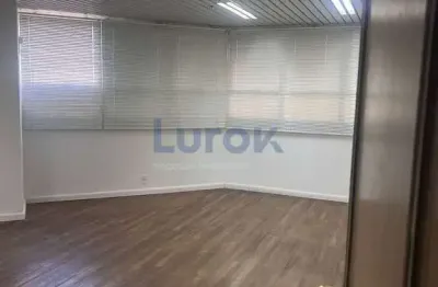 Sala comercial com 4 salas para alugar na Rua Barão de Jaguara, 707, Centro, Campinas