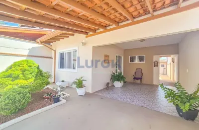 Casa em condomínio fechado com 2 quartos à venda na Avenida Vice-Prefeito Anésio Capovilla, 688, Parque dos Cocais, Valinhos